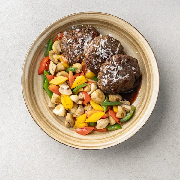 Beef Burger Bowl With Bell Pepper & Mushroom